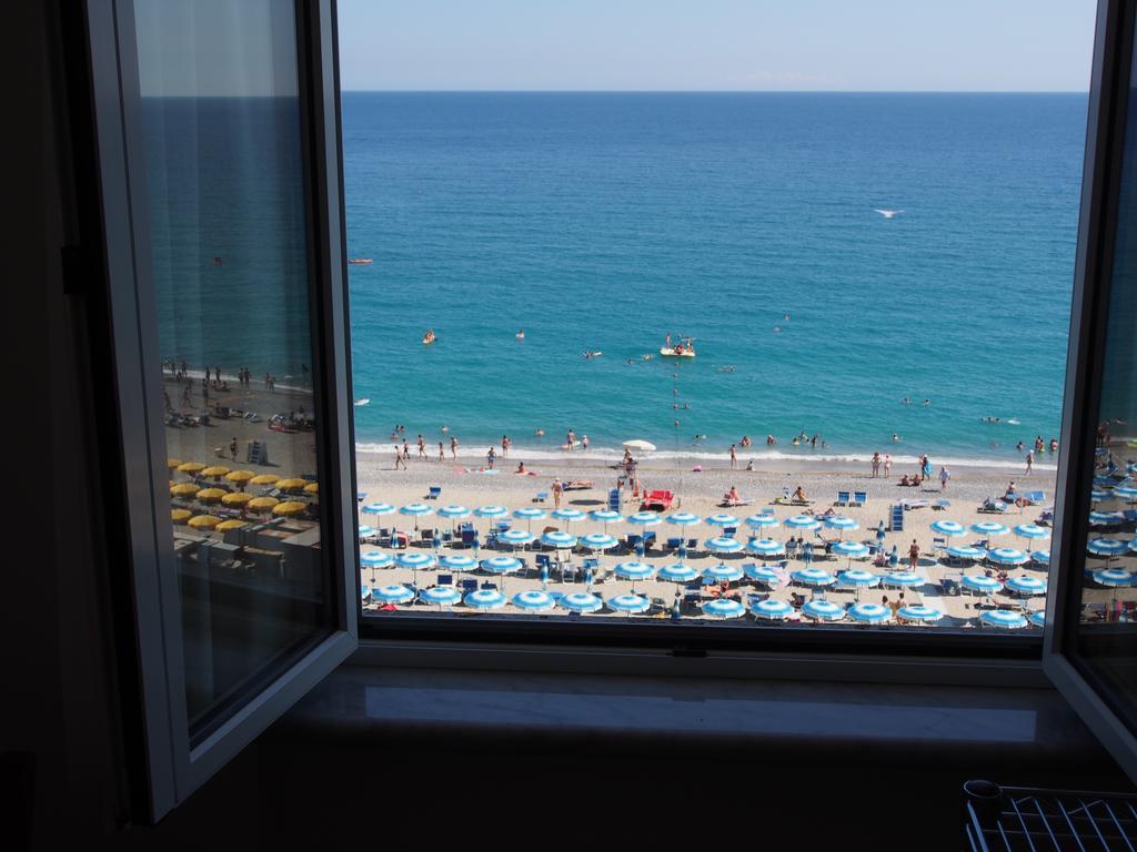 Lido Resort Finale Ligure Εξωτερικό φωτογραφία