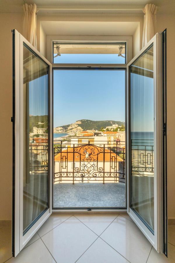 Lido Resort Finale Ligure Εξωτερικό φωτογραφία