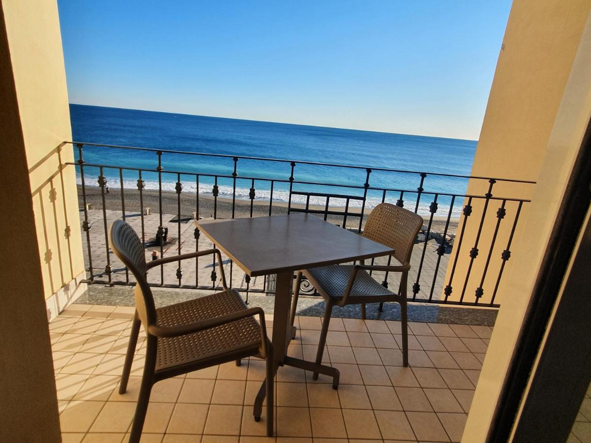 Lido Resort Finale Ligure Εξωτερικό φωτογραφία
