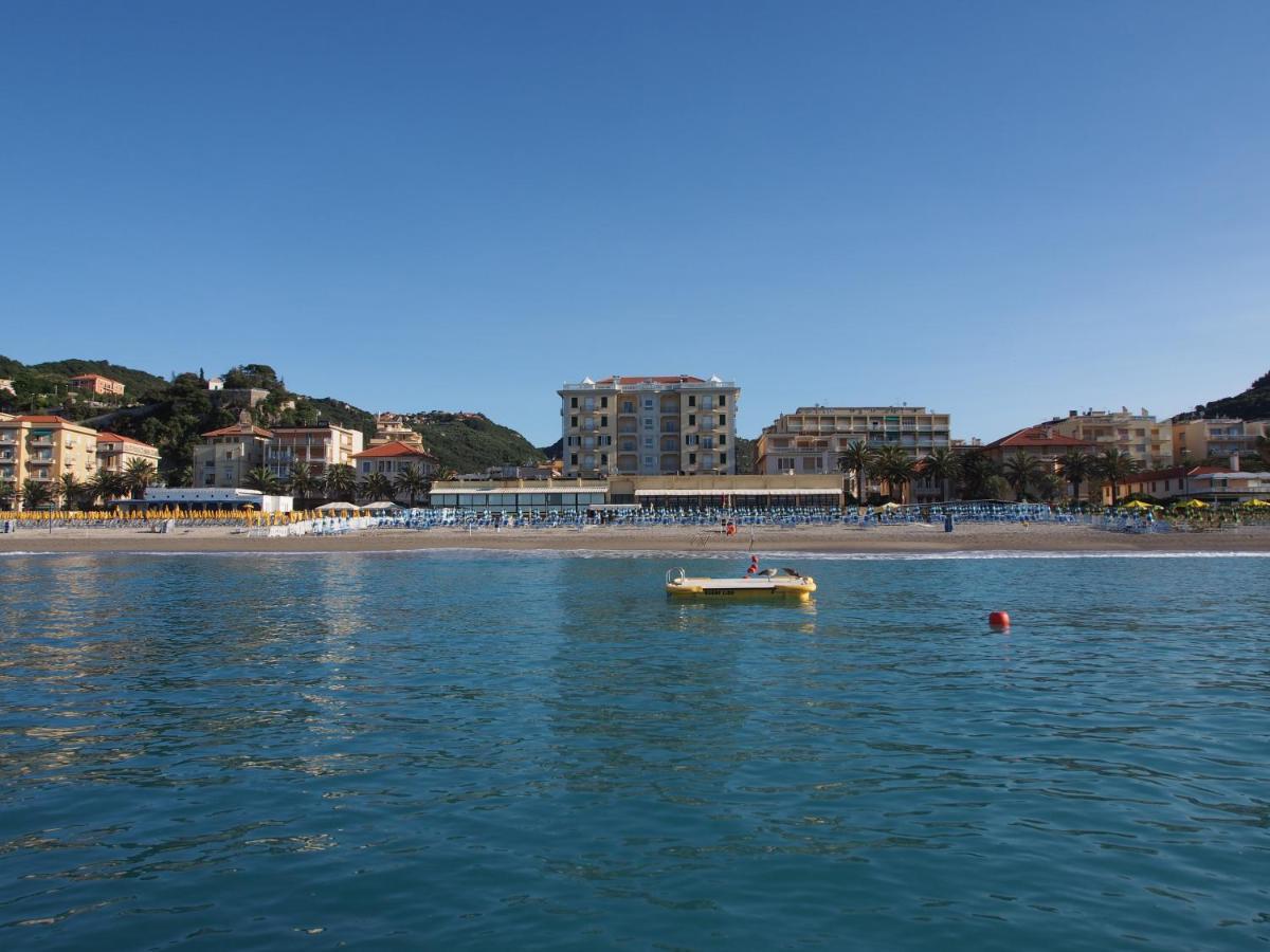Lido Resort Finale Ligure Εξωτερικό φωτογραφία