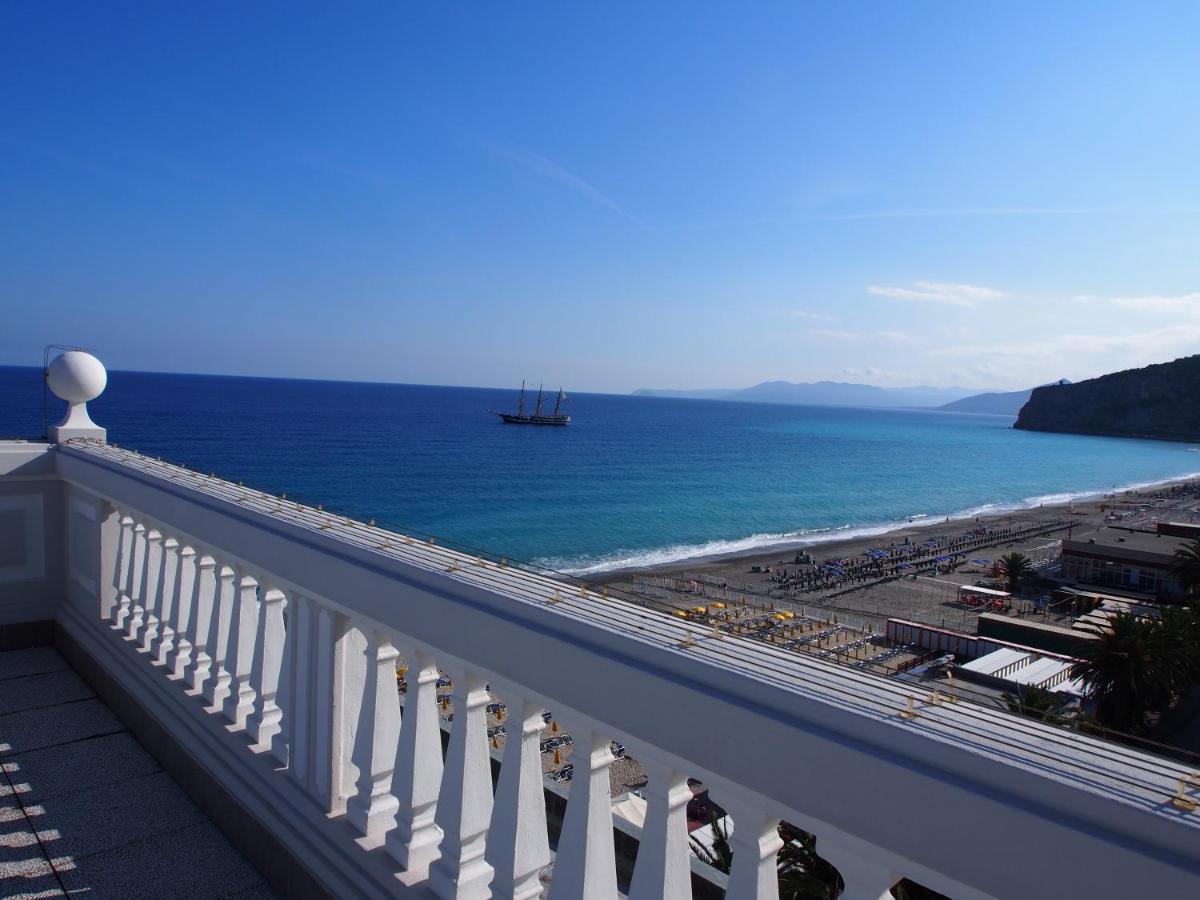 Lido Resort Finale Ligure Εξωτερικό φωτογραφία