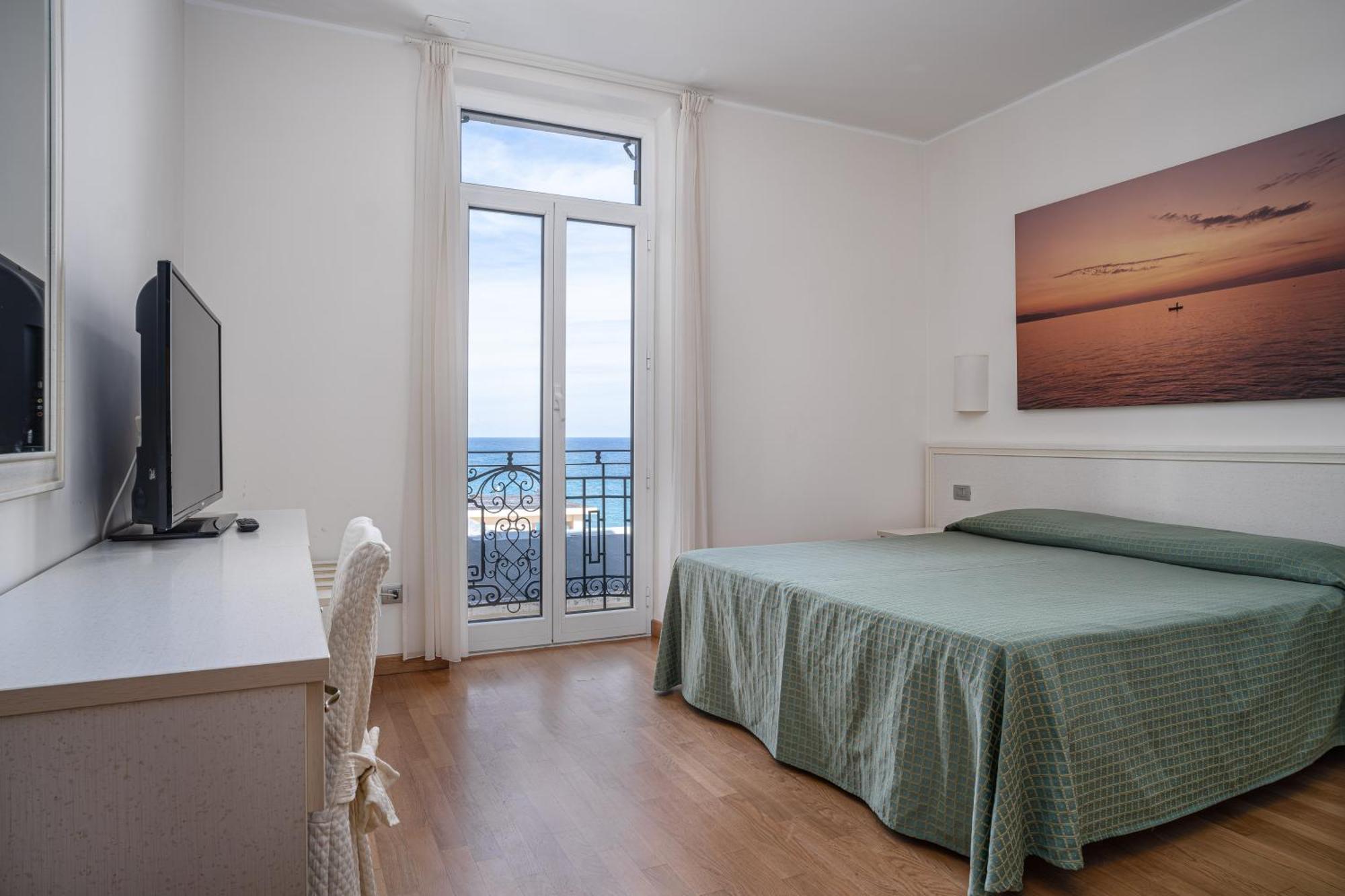 Lido Resort Finale Ligure Εξωτερικό φωτογραφία