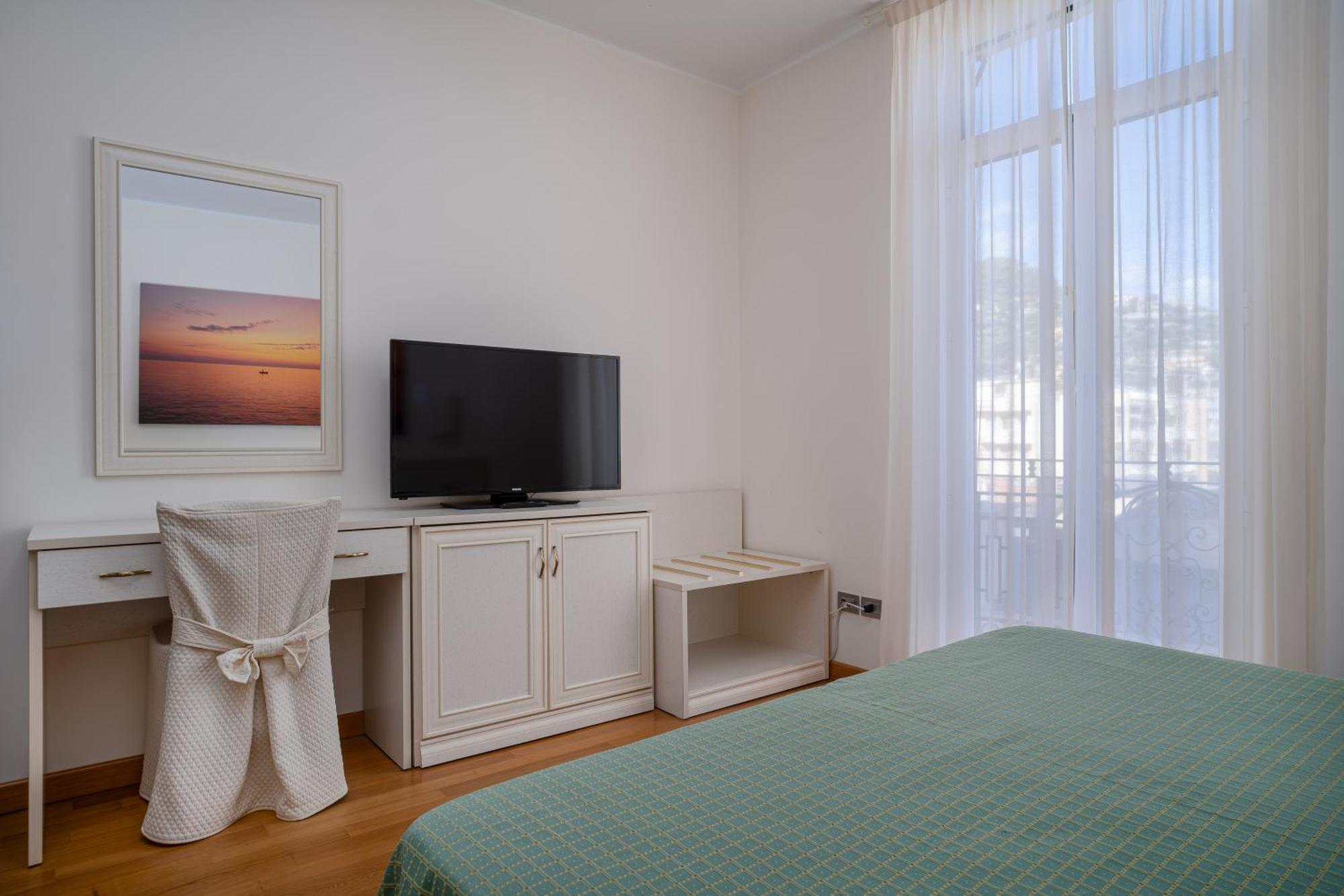 Lido Resort Finale Ligure Εξωτερικό φωτογραφία