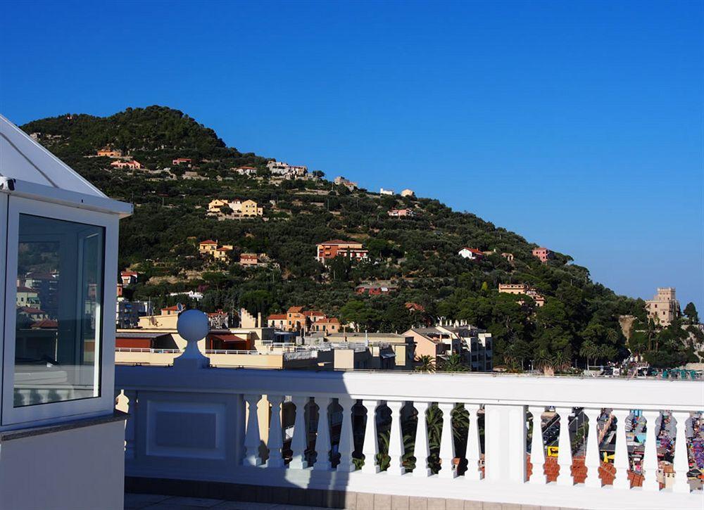 Lido Resort Finale Ligure Εξωτερικό φωτογραφία