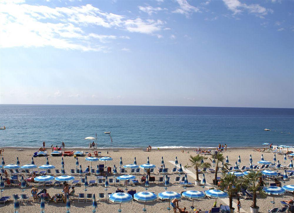 Lido Resort Finale Ligure Εξωτερικό φωτογραφία